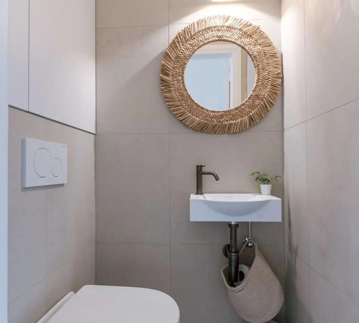 Huswell - Comfortable Apartment Near The Sea Knokke-Heist 0*,  Belgium