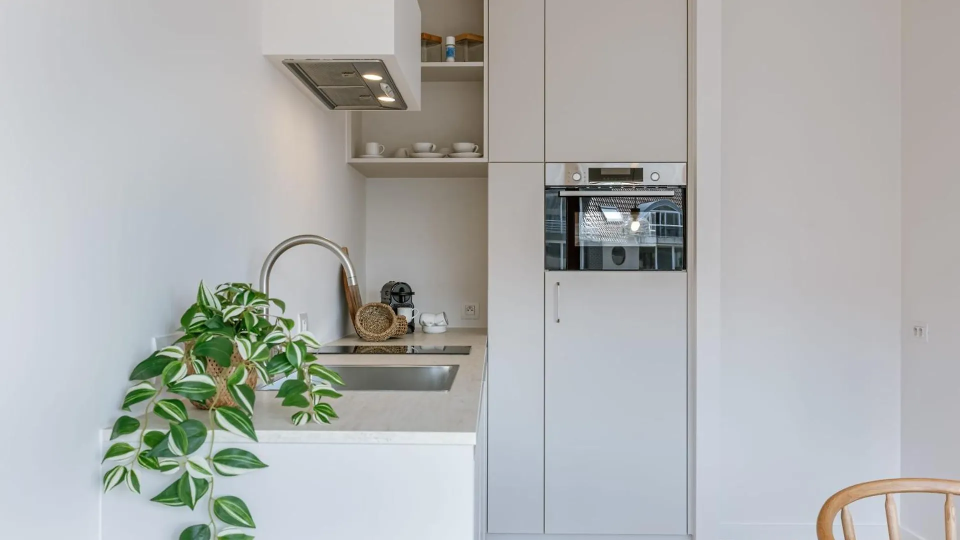 Huswell - Comfortable Apartment Near The Sea Knokke-Heist